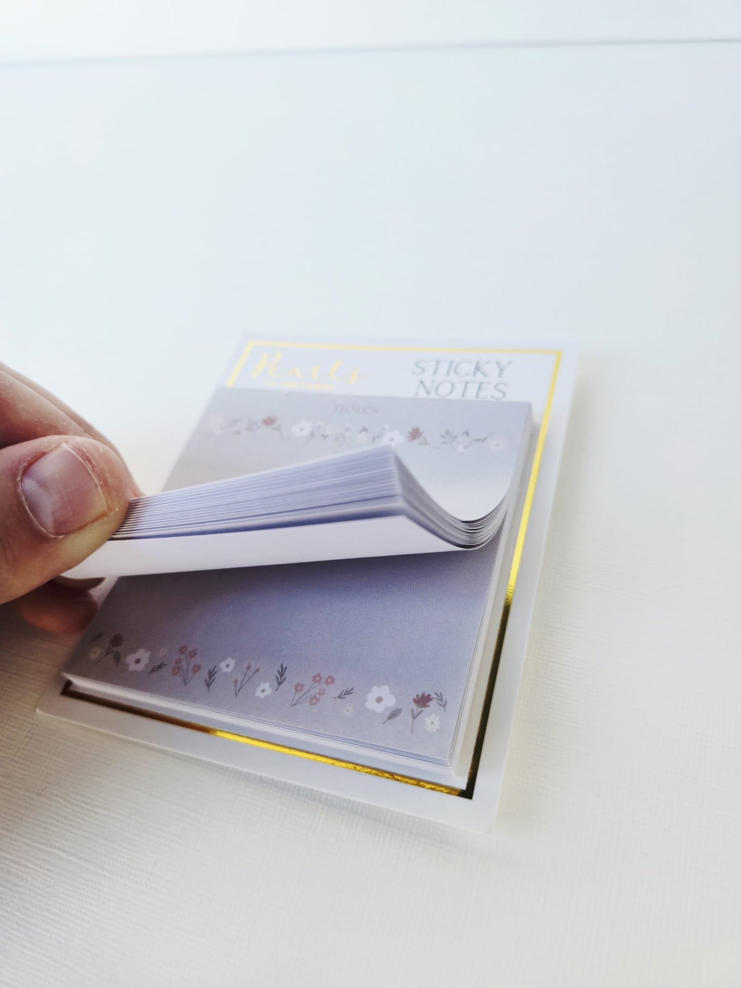Vintage Floral Sticky Notes – 50 Sheets